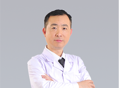 深圳愛康健齒科周小明牙醫